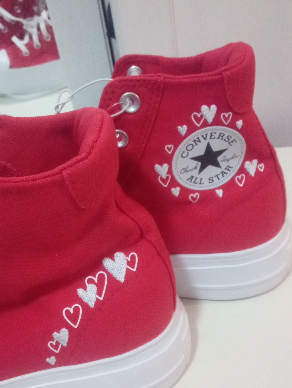 Converse Red High-Top Sneakers with White Heart Accents NWT $75 - Picture 2 of 5